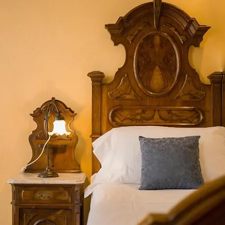 Hotel Real Castello 2*