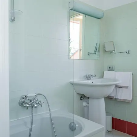 Real Castello Hotel 2*