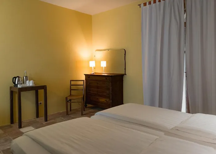 Real Castello Hotell 2*