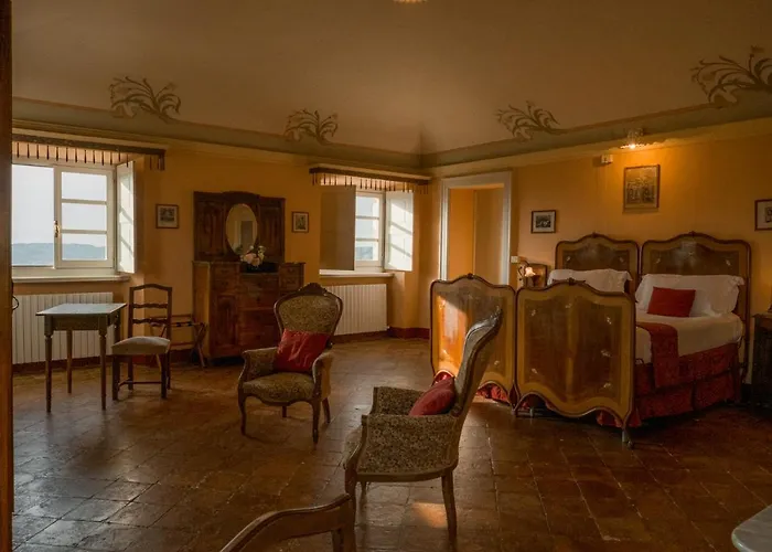 Hotell Real Castello 2*